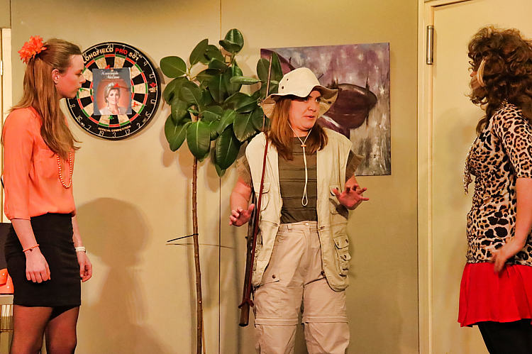 CPJ Waarder-Driebruggen met de klucht 'Dolle beestenboel'_19